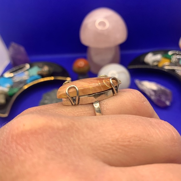 Fun Freeform Brecciated Jasper Ring! .925 Sterling Silver Overlay, Size 7 - Picture 10 of 14